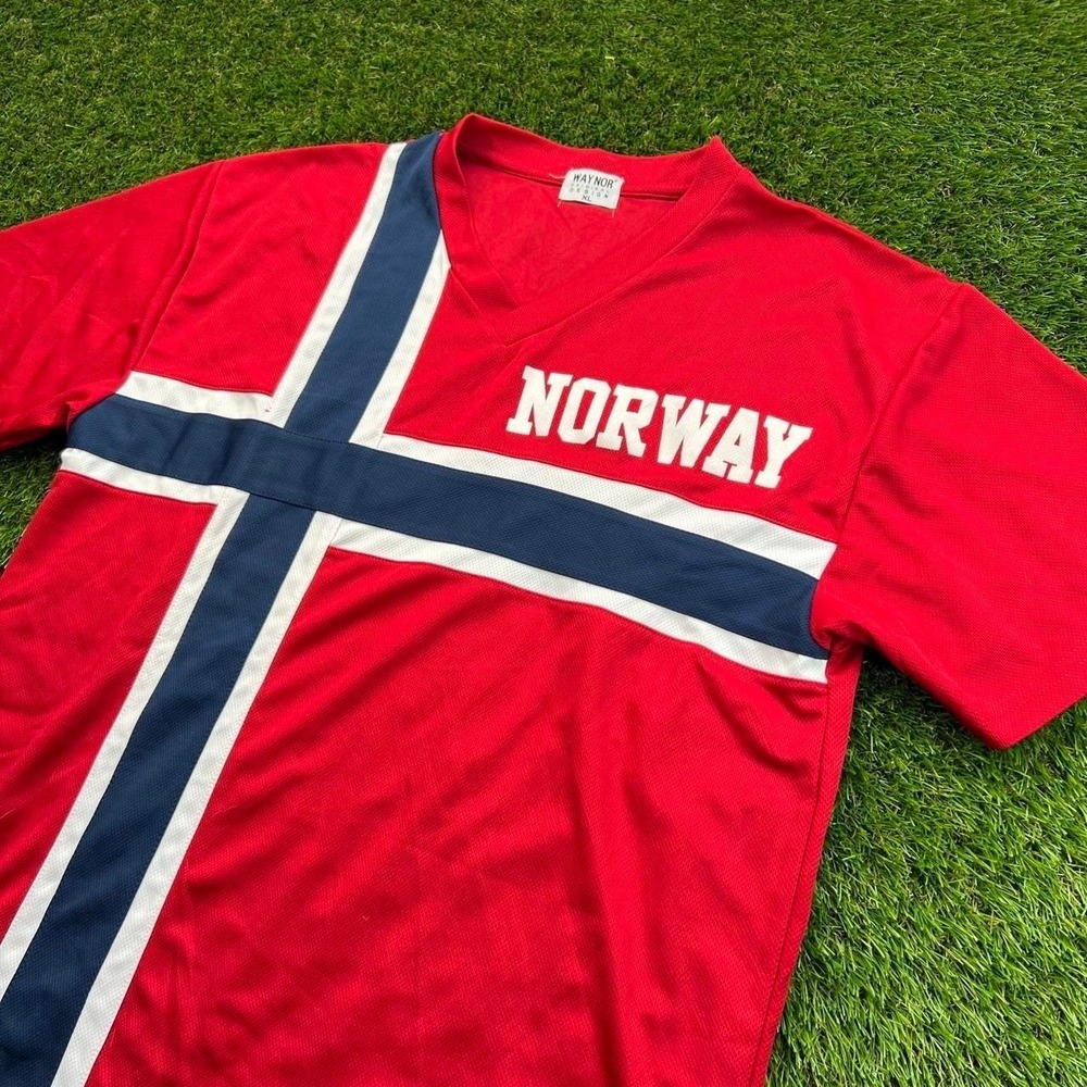 Vintage Norway Flag Soccer Jersey XL Red V Neck Football Futbol Shirt Y2K Mesh - Picture 2 of 8